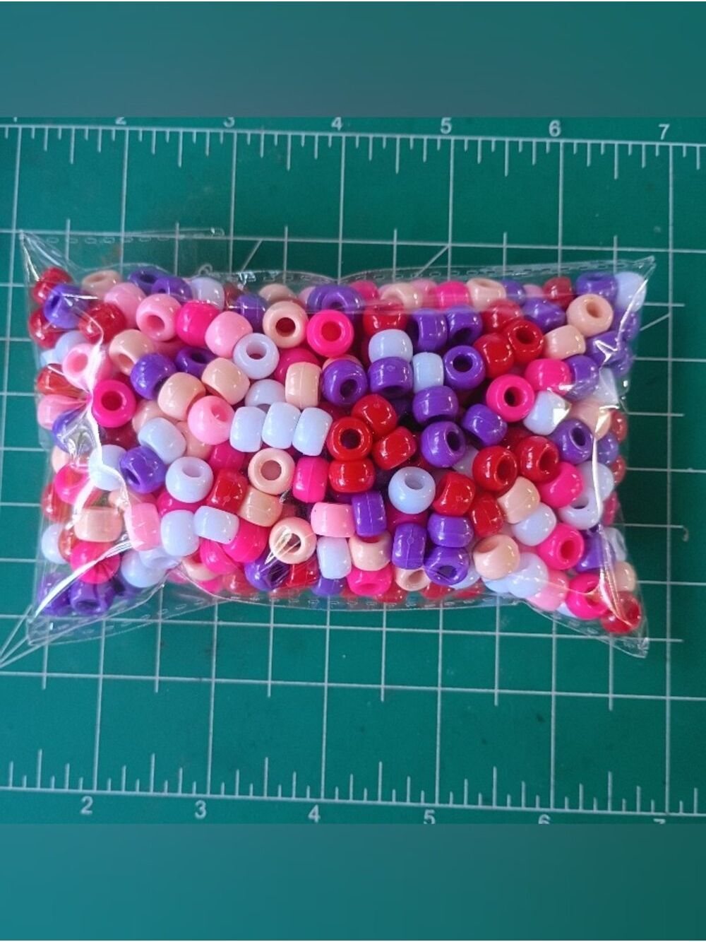 Assorted Pink, Purple & Red Kids Pony Beads - Pack of Colorful Plastic Beads